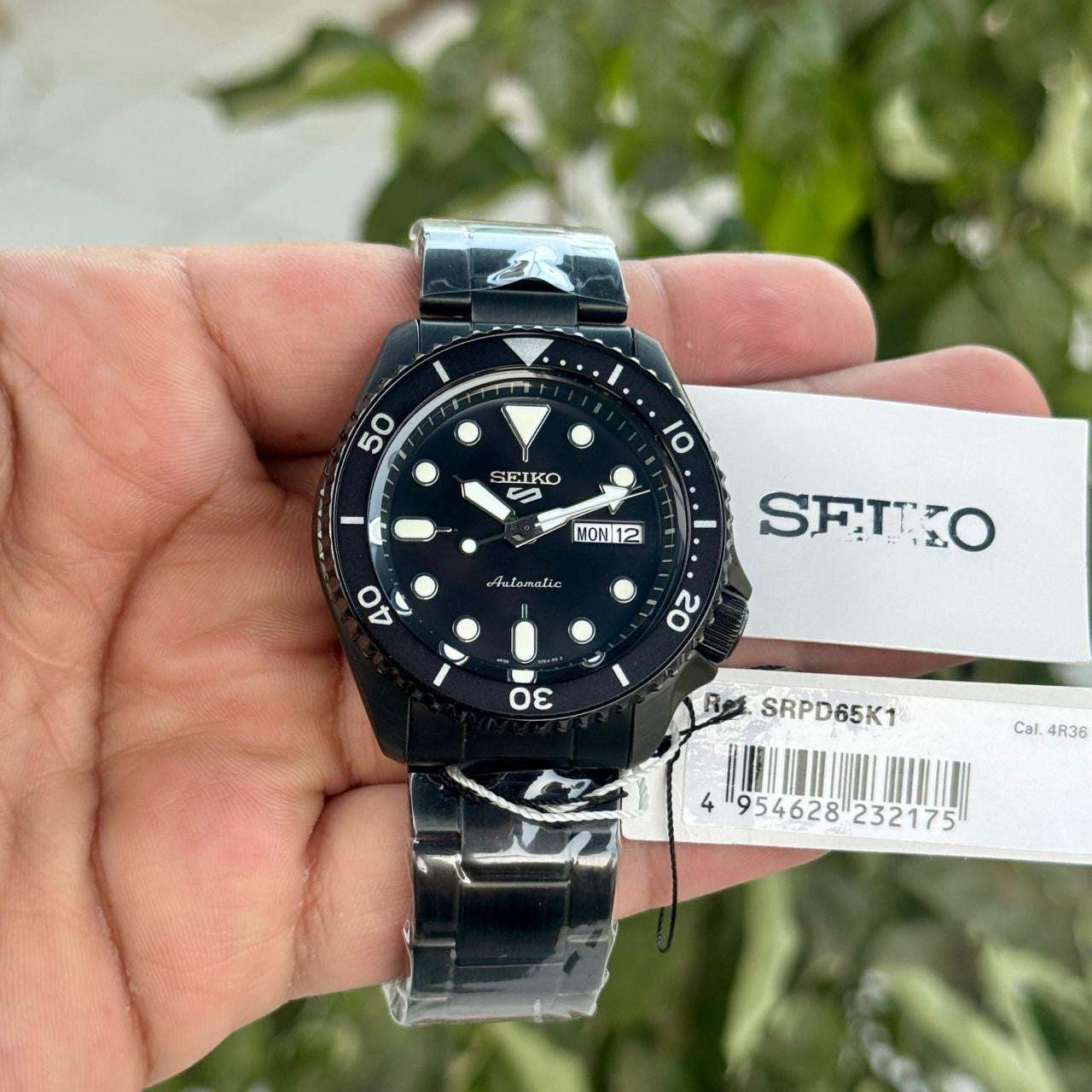 SEIKO SPORTS 5 GMT FULL BLACK AUTHENTIC STORE QUALITY
