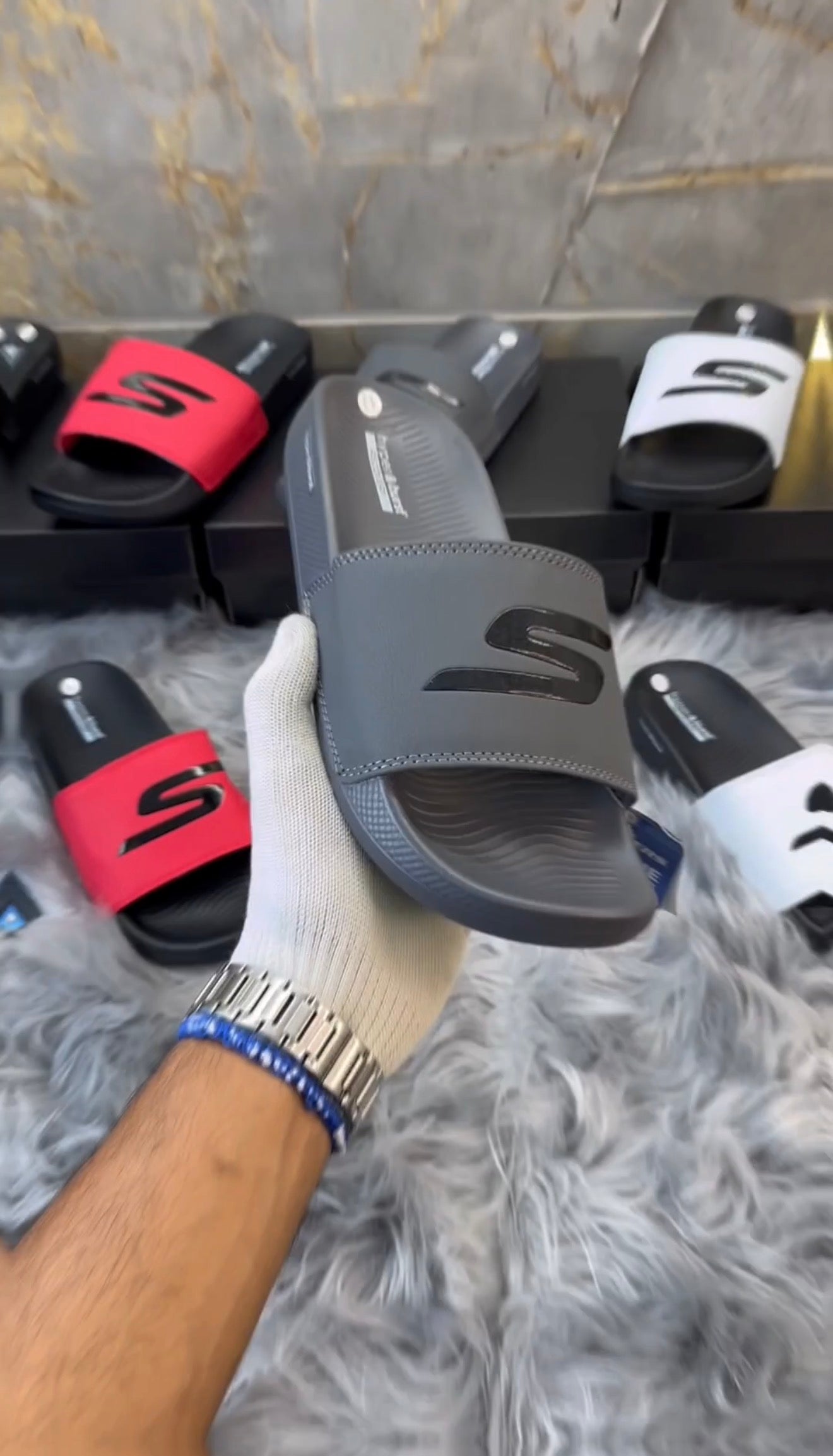Sketchers hyper burst Flip-Flops For Men