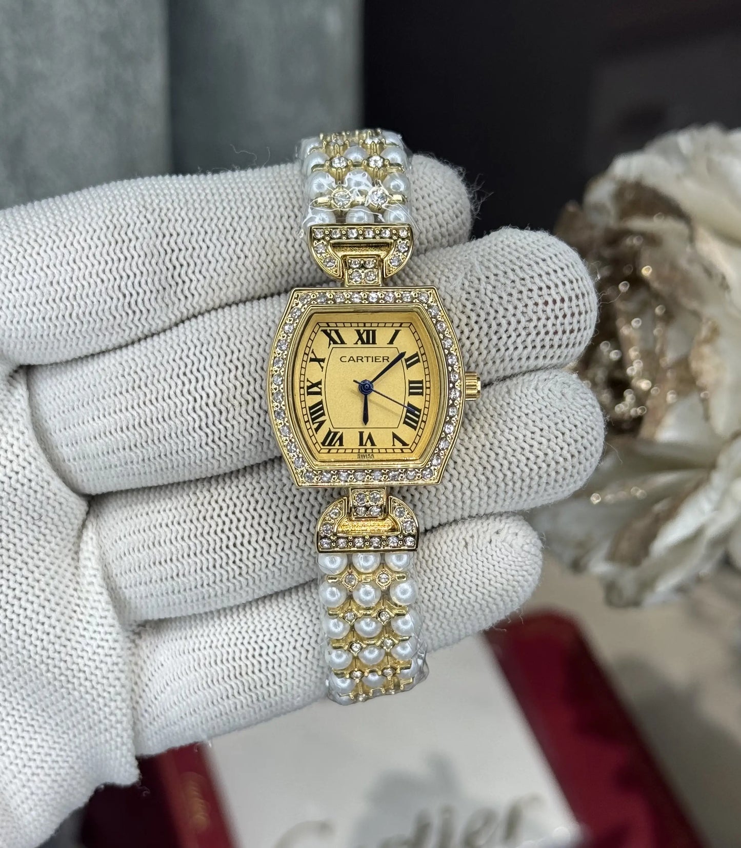 Cartie r Pearls All Gold Premium Watch