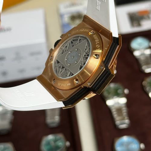 HUBLO_T SANG BLUE II 3D SPIDER DIAMOND SET CASE