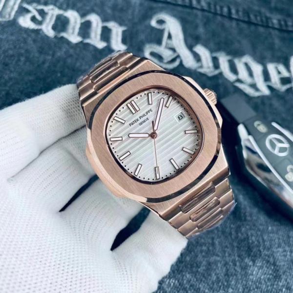 PATEK PHILIPPE NAUTILUS QUARTZ
