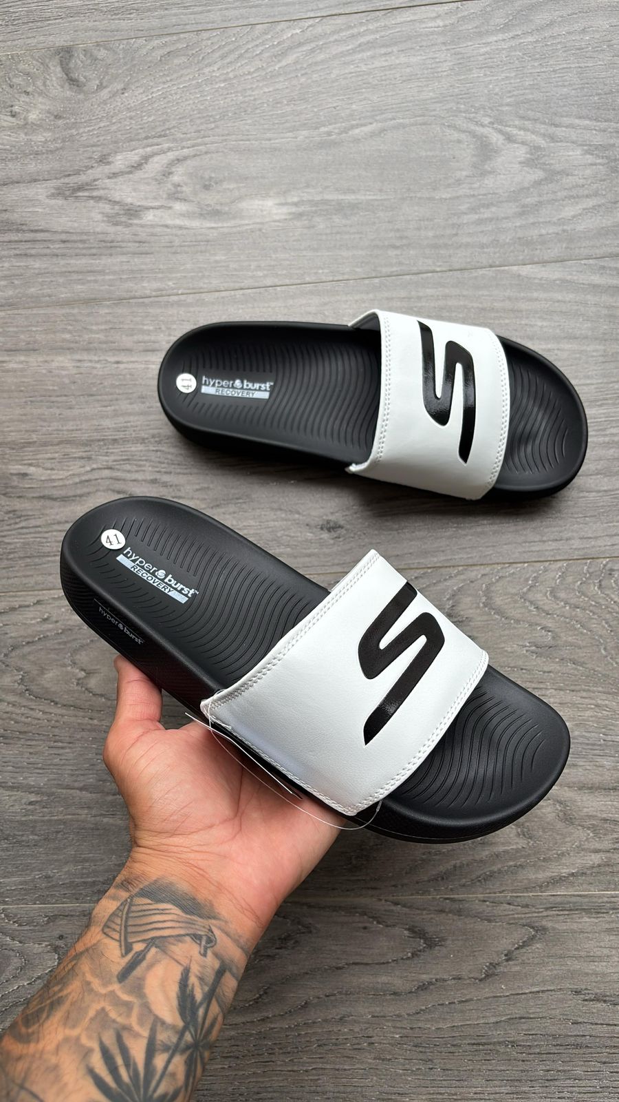 Sketchers hyper burst Flip-Flops For Men
