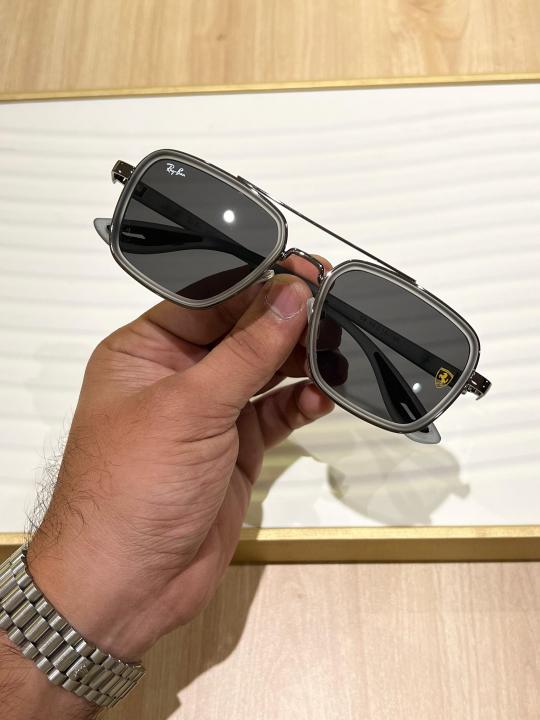 RAY-BAN FERARI EDITION GREY BLACK SHADES