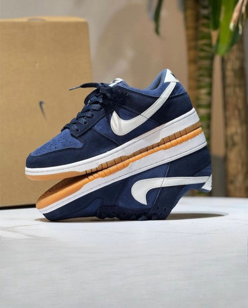 NIK_E SB DUNK LOW MONSOON BLUE