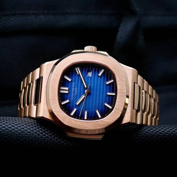 PATEK PHILIPPE NAUTILUS QUARTZ