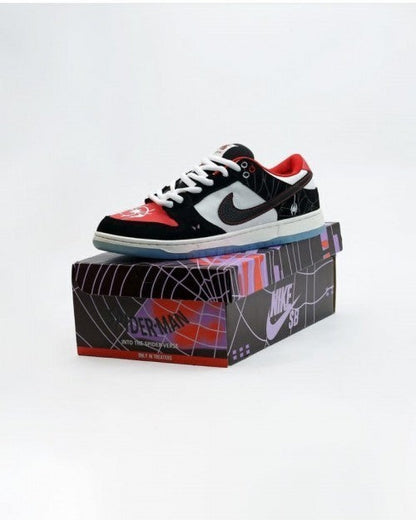 NIK_E SB DUNK LOW SPIDERMAN MILES MORALES
