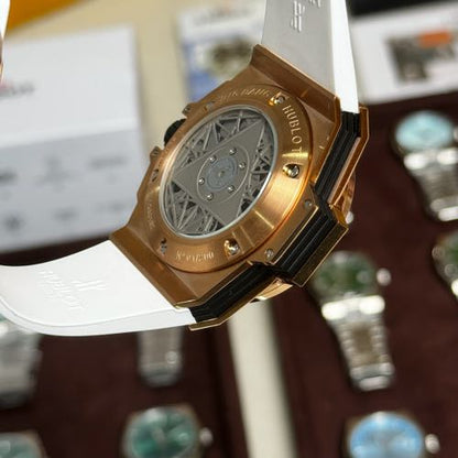 HUBLO_T SANG BLUE II 3D SPIDER DIAMOND SET CASE