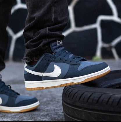 NIK_E SB DUNK LOW MONSOON BLUE