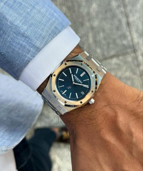 AUDEMARS PIGUET ROYAL OAK QUARTZ SILVER BLUE