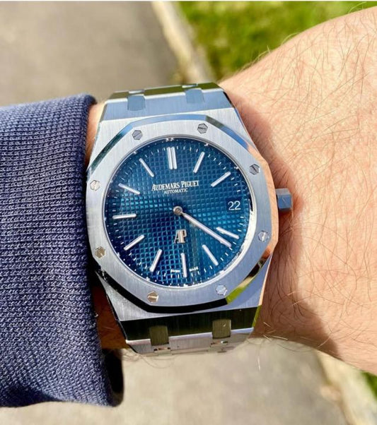 AUDEMARS PIGUET ROYAL OAK QUARTZ SILVER BLUE