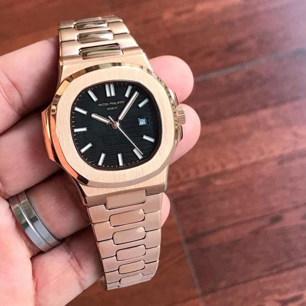 PATEK PHILIPPE NAUTILUS QUARTZ